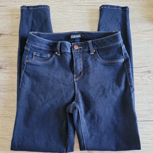 D. Jeans high rise ankle skinny size 4 - Picture 4 of 10
